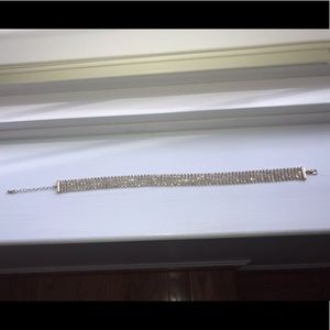 Faux diamond choker 💎